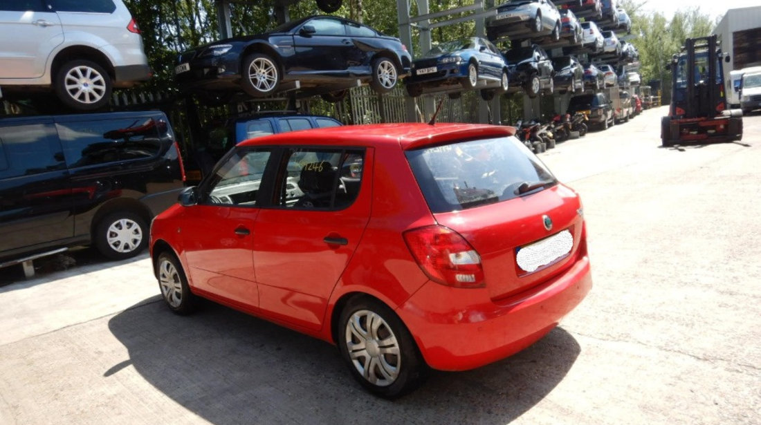 Consola centrala Skoda Fabia 2 2010 Hatchback 1.2i CHFA