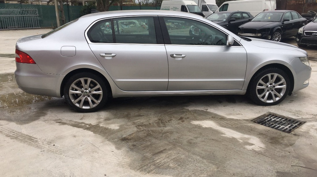 Consola centrala Skoda Superb 2 2010 LIMUZINA 2.0 TDI