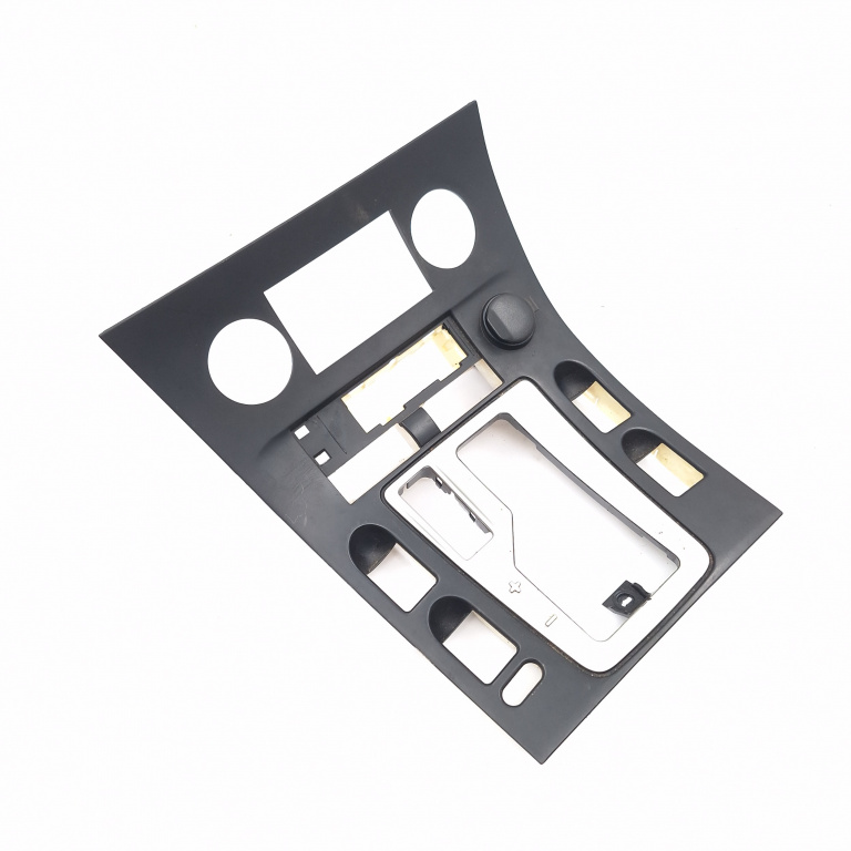 Consola Centrala Suzuki Xl7 (Jc) 2006-2009 3.6 Tractiune Integrala N36A Benzina 25815929, 00126121, 1931Pc07017