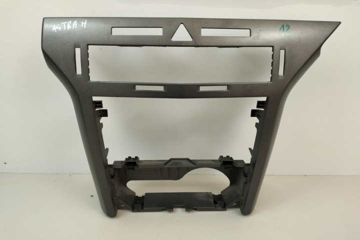 Consola centrala Trim 330188061 Opel Astra H [2004 - 2007]