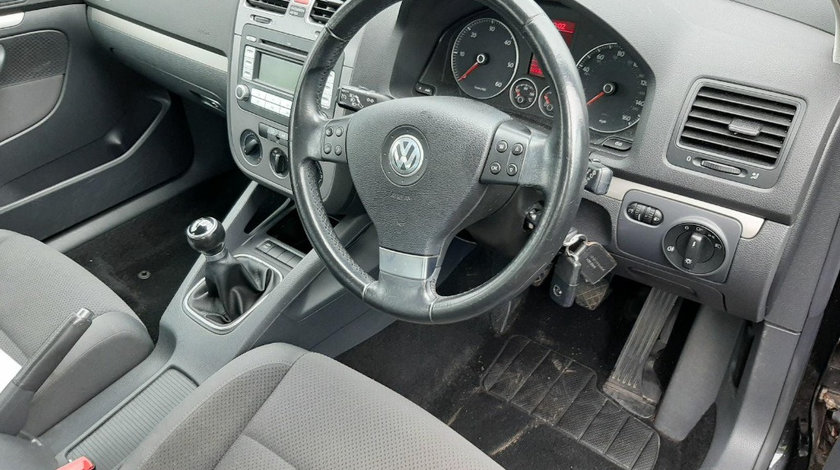 Consola centrala Volkswagen Golf 5 2008 Hatchback 1.9 TDI