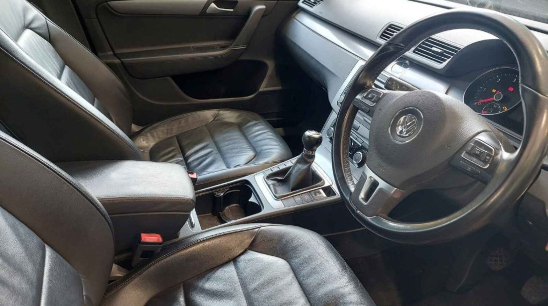 Consola centrala Volkswagen Passat B7 2011 VARIANT 2.0 TDI CFFB