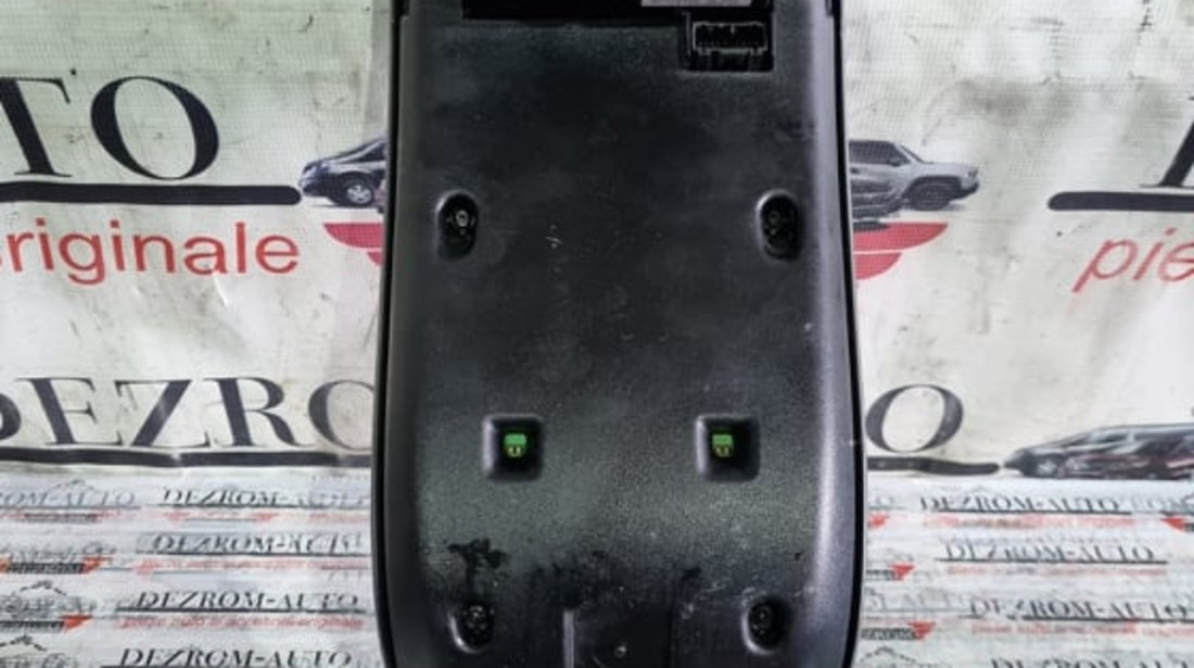 Consola centrala VOLVO V50 cod piesa : 8623067