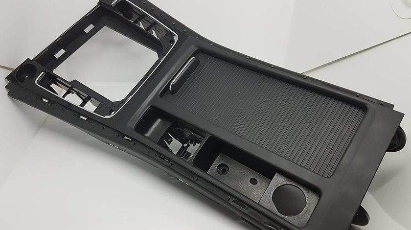 Consola centrala VW Golf 7 VII