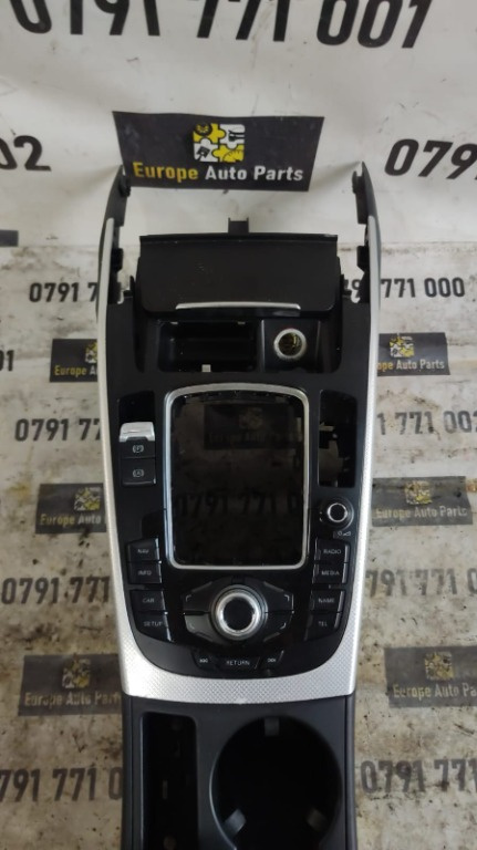 Consola media cu joystick Audi A4 B8 A5 2.0 TDI cod motor CAG an 2011