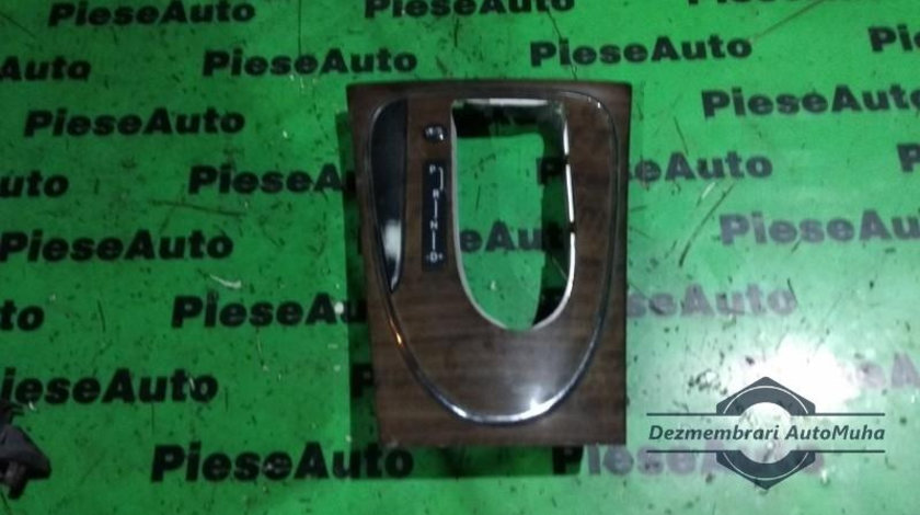 Consola Mercedes E-Class (2002->) [W211] 2118206410