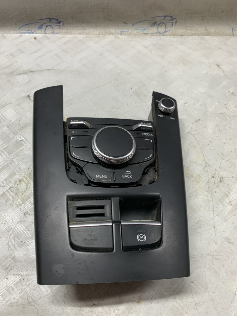 Consola navigatie Audi A3 8V 2.0 Motorina 2017, 8V0919614B