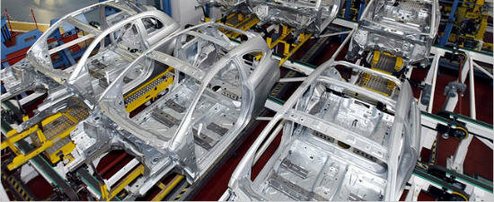 Constructorii auto: Politicile actuale ale CE distrug productia industriala din Europa Constructorii auto: Politicile actuale ale CE distrug productia industriala din Europa