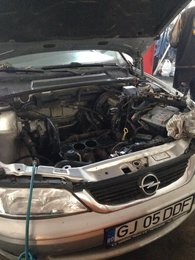 Consum ulei Opel Vectra B 1.6 16v X16XE?