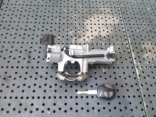 Contact auto cu cheie fiat sedici 189