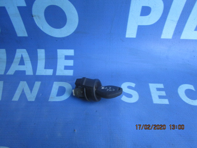 Contact BMW E46 2000;  1094686
