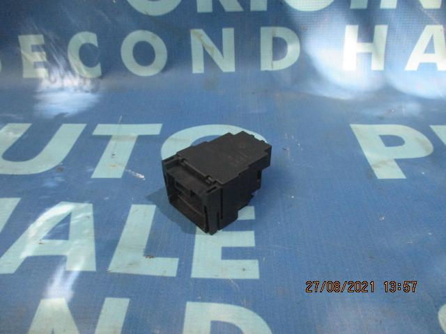 Contact BMW E87 2005; 6954718