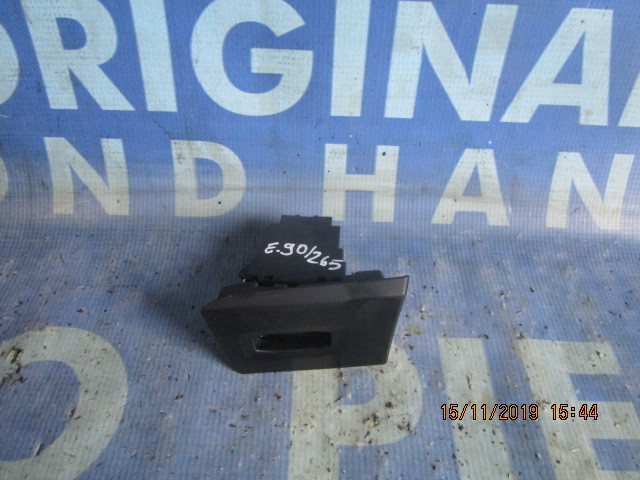 Contact BMW E90 2006 (cititor cartela)