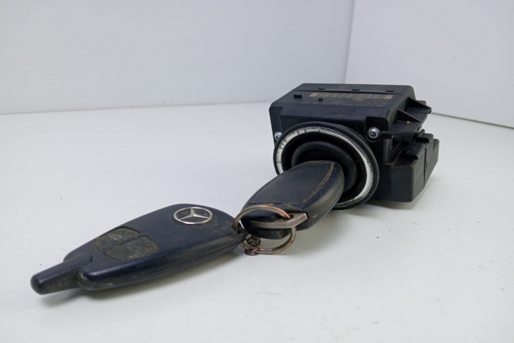 Contact cheie A2095453108 Mercedes-Benz C-Class W203/S203/CL203 [2000 - 2004]