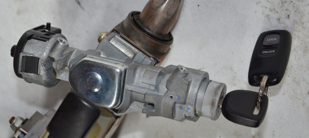 Contact + cheie + ax volan Mazda 3 1.6 TDCI HDI 80kw 109cp