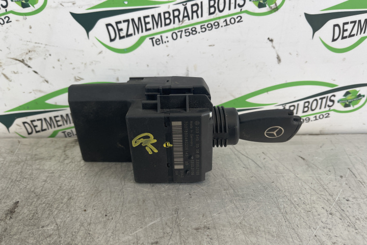 Contact cu cheie 2035450508 / 203 545 05 08 Mercedes-Benz C-Class W203 [2000 - 2004] Sedan 4 - usi C 180 AT (130 hp)