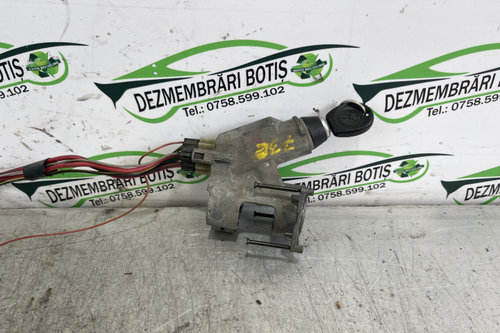 Contact cu cheie 357905851A / 357 905 851 A Volkswagen VW Golf 3 [1991 - 1998] wagon 1.9 TDI MT (90 ...