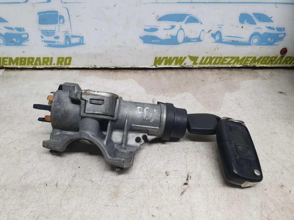 Contact cu cheie 4b0905851g Volkswagen VW Polo 4 9N [2001 - 2005] 1.2 benzina awy