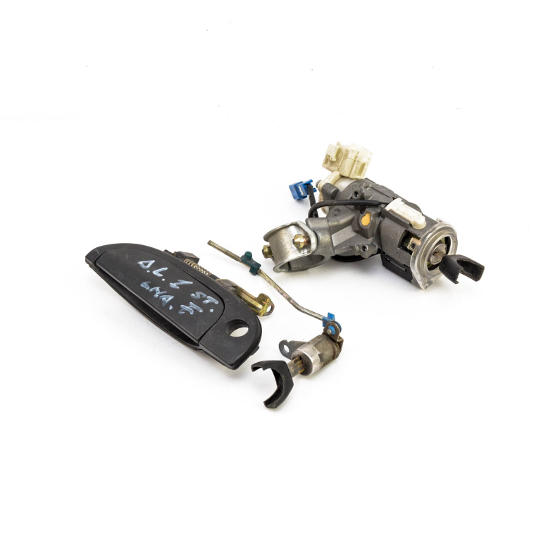 Contact Cu Cheie Dr Dr1 2009-2014 1.3 I Sqr473 Benzina S18-3704010, S183704010, S18-6105030, S186105030, S18-6105700, S186105700