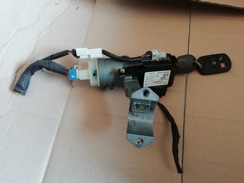 Contact cu cheie Kia Cerato 2005 scurt