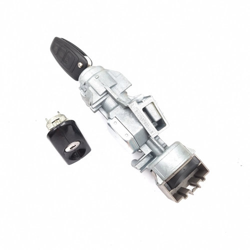 Contact Cu Cheie Kit,butuc Usa Ford FOCUS Mk 3 2010 - 2018 Benzina 3M513F880AE