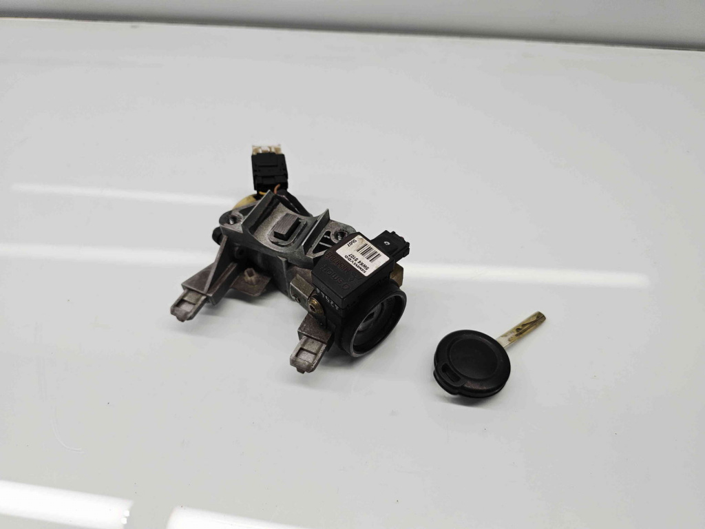Contact cu cheie MITSUBISHI Colt [Fabr 2002-2013] MR955230 1.3 Benz 13593070KW / 95CP