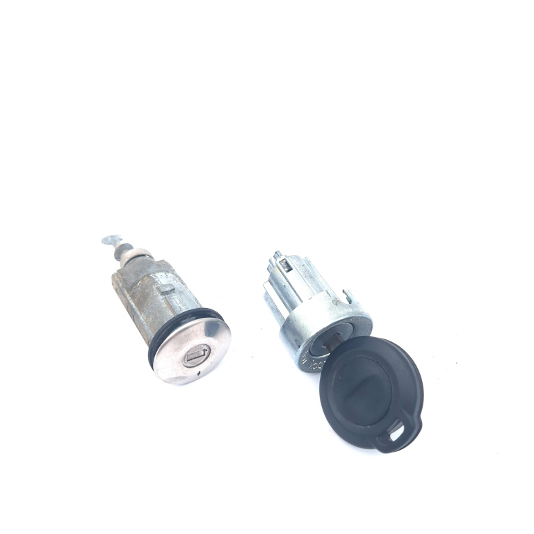 Contact Cu Cheie Mitsubishi COLT Mk 5 (CJ, CP) 1995 - 2003