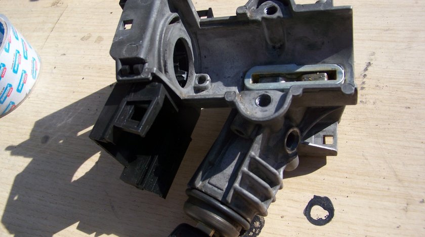 Contact cu cheie model cu cip bmw e36 automat