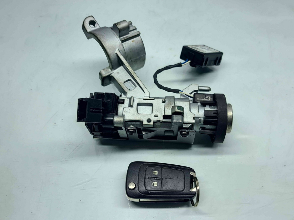 Contact cu cheie Opel Astra J [Fabr 2009-2015] 13326419 20939745 1.7 CDTI A17DTJ80KW / 109CP