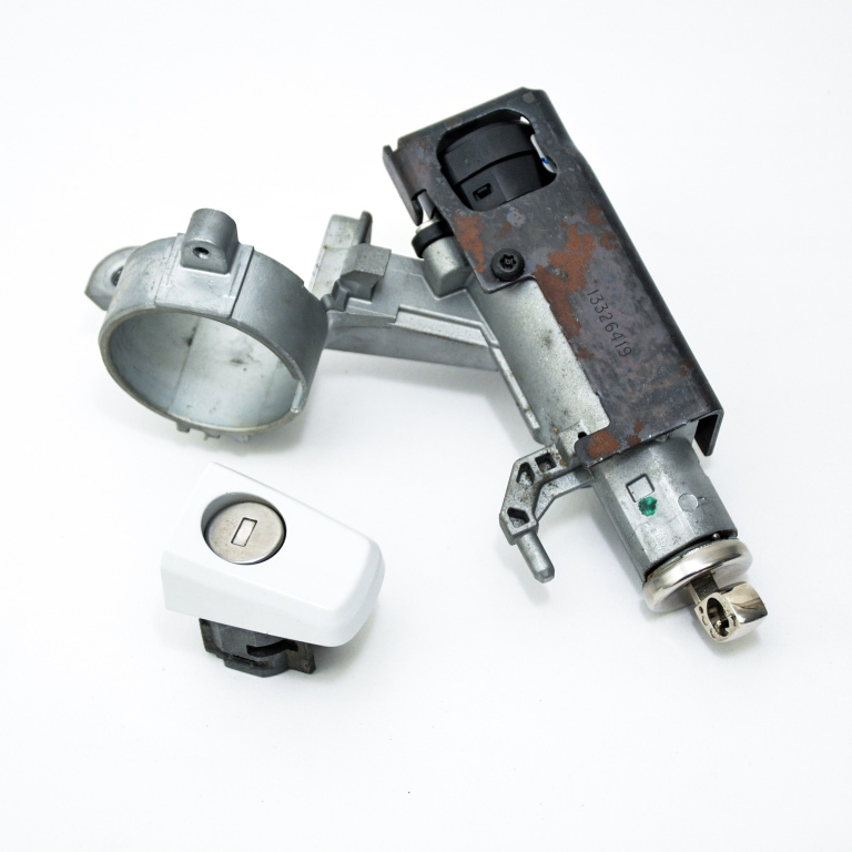Contact Cu Cheie Opel INSIGNIA 2008 - 2022 Motorina 13326419, 25799293