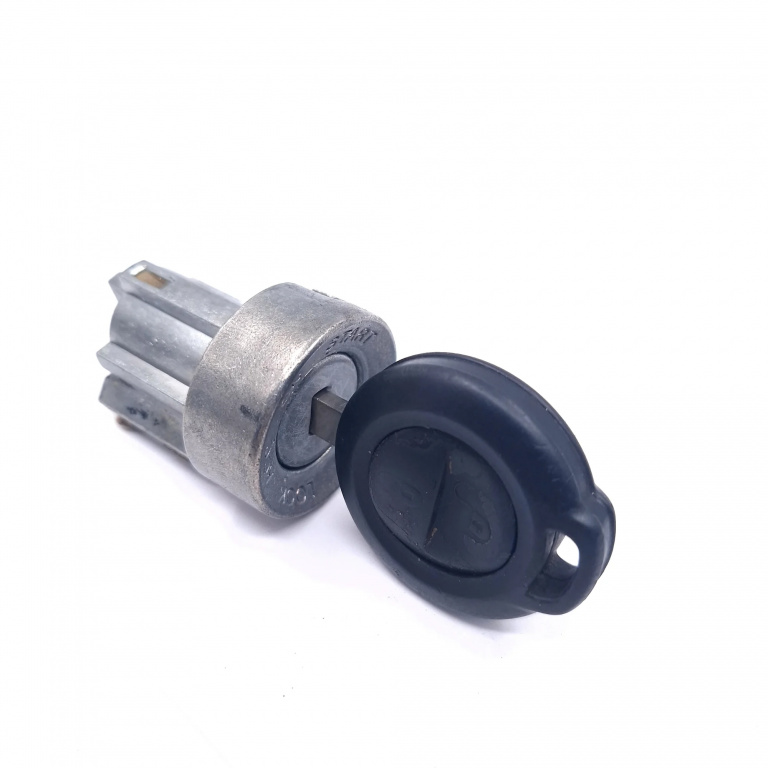 Contact Cu Cheie Smart FORFOUR (454) 2004 - 2006 Motorina