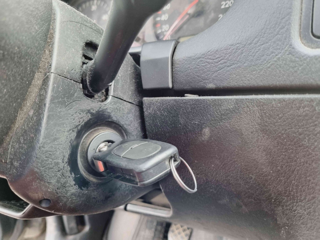 Contact cu cheie Volkswagen Golf 4 Variant (1J5) [Fabr 1999-2005] OEM 1.9 TDI AJM85KW / 116CP