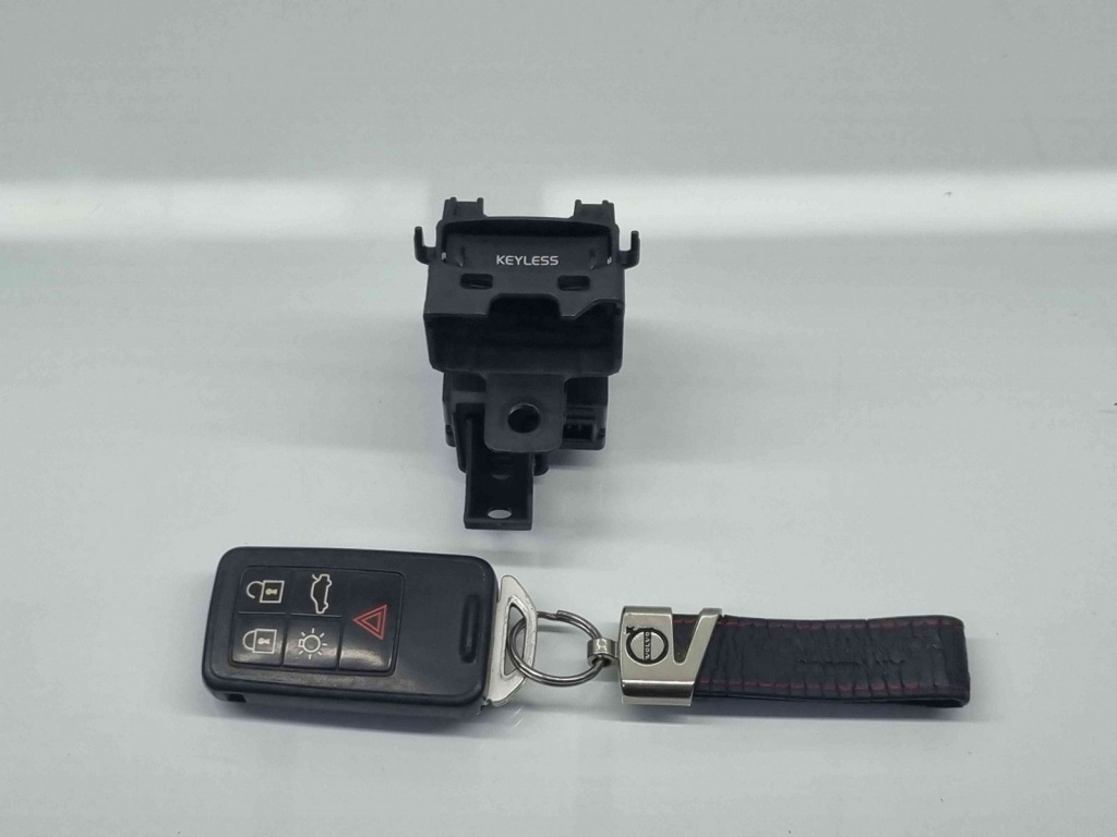 Contact cu cheie Volvo V40 [Fabr 2013-2019] 28227919 1.6 D4162T84KW / 114CP