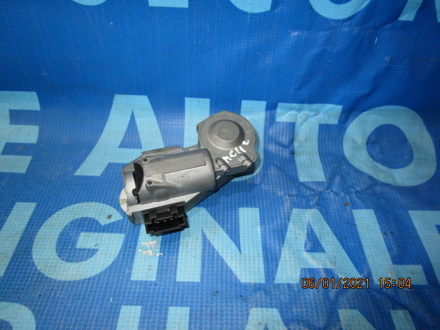 Contact Mercedes C220 S203;  A2034620630 (blocator)