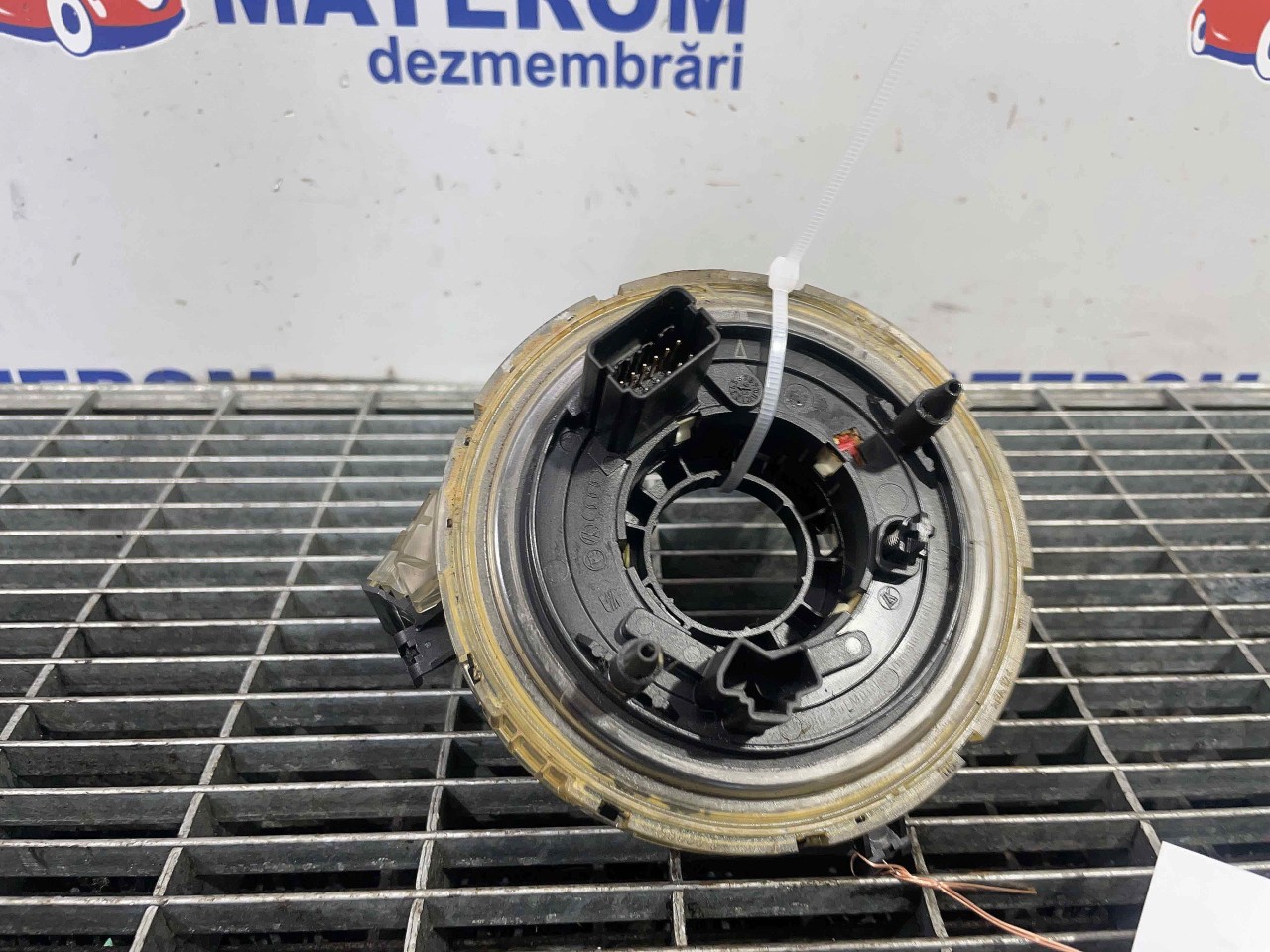 CONTACT MOBIL VOLAN AUDI A4 - - (2004 2007)
