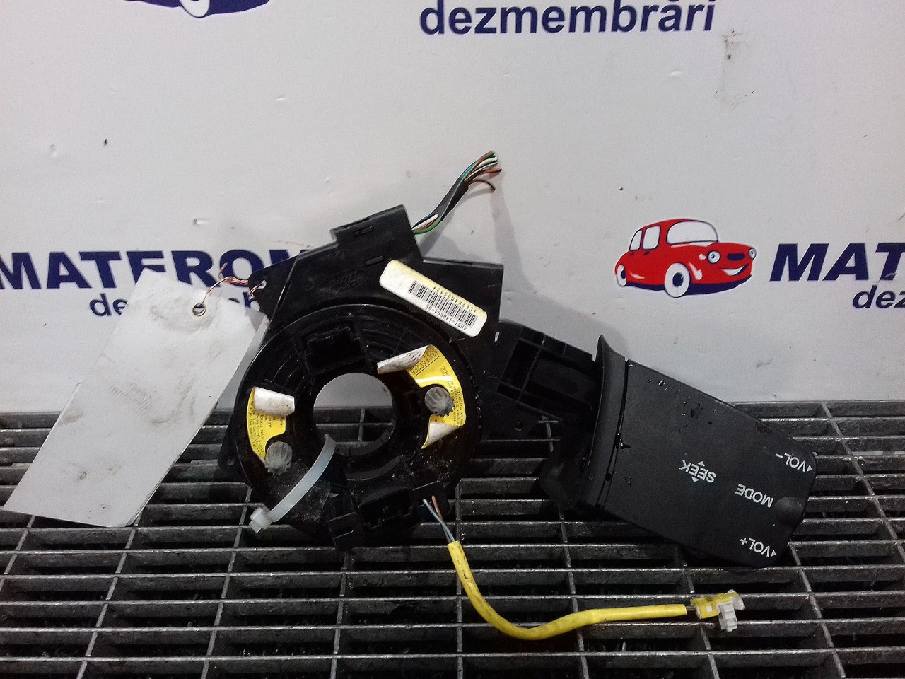 CONTACT MOBIL VOLAN FORD FOCUS C-MAX FOCUS C-MAX - - (2003 2007)