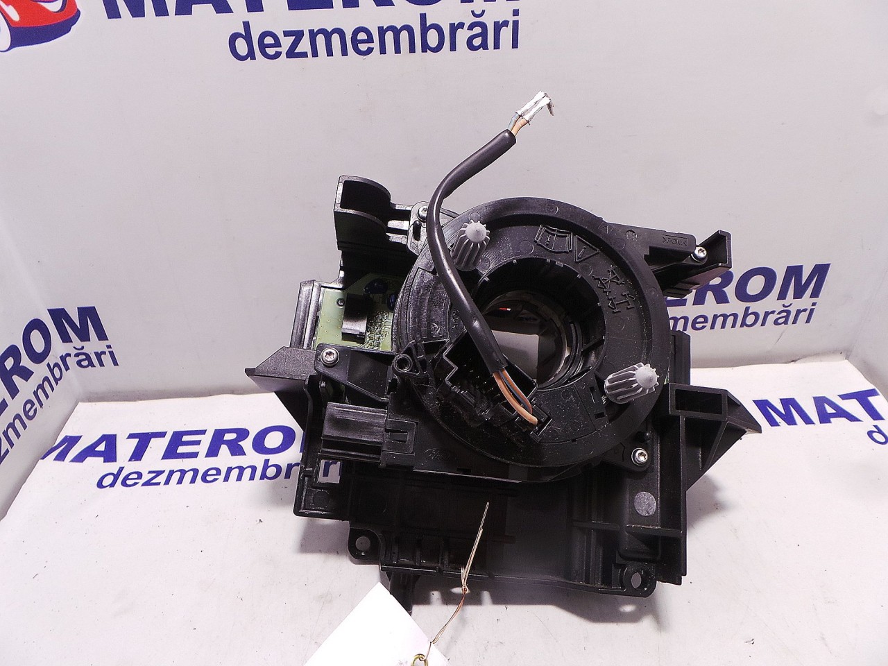 CONTACT MOBIL VOLAN FORD FOCUS FOCUS - - (2011 2014)