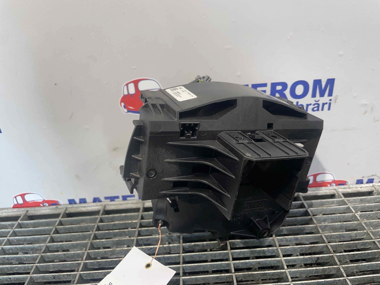 CONTACT MOBIL VOLAN FORD KUGA - - (2012 2019)