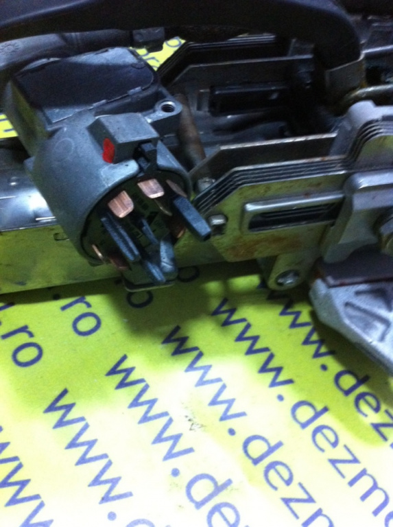 Contact parte electrica Audi A4 B6 [2000 - 2005] Sedan 2.0 multitronic (130 hp) (8E2 B6)