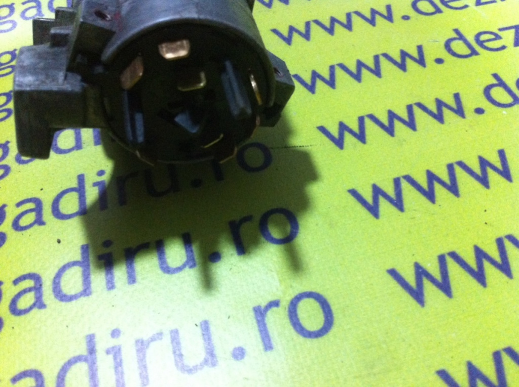 Contact parte electrica Volkswagen Bora [1998 - 2005] Sedan 1.6 16V MT (105 hp) (1J2) 16V