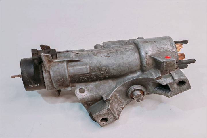 Contact Pornire 4B0905851C Volkswagen VW Golf 4 [1997 - 2006]