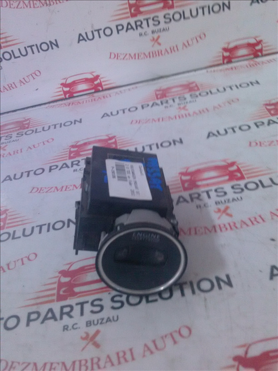 Contact VOLKSWAGEN PASSAT B7 2.0 TDI an fabr. 2012