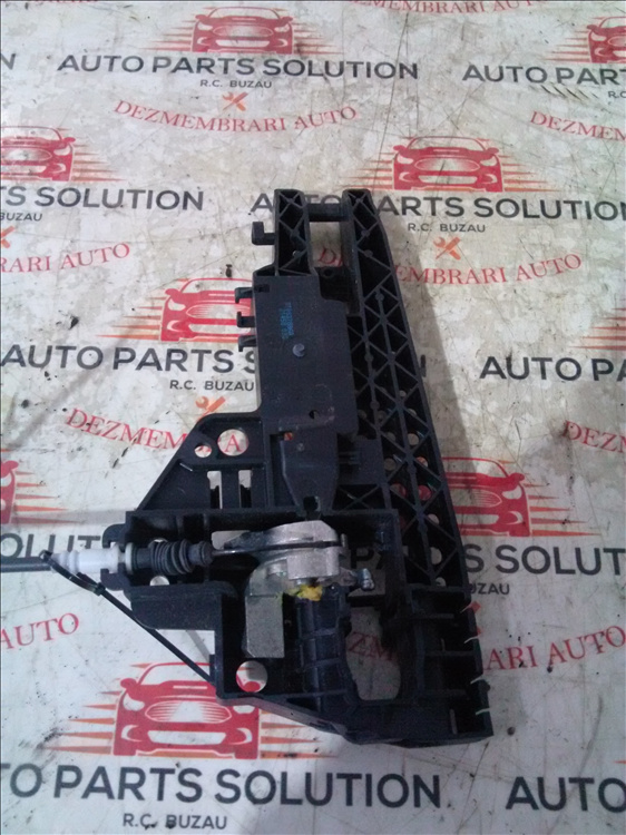 Contramaner usa dreapta fata AUDI A4 B8