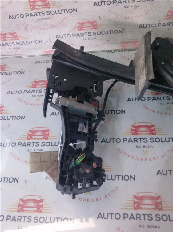 Contramaner usa dreapta fata FORD C MAX an fabr. 2014