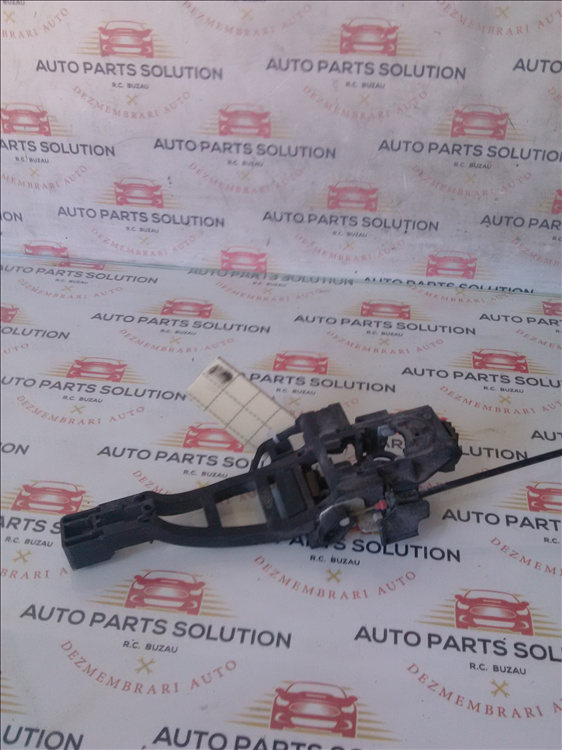 Contramaner usa dreapta fata FORD FOCUS 3