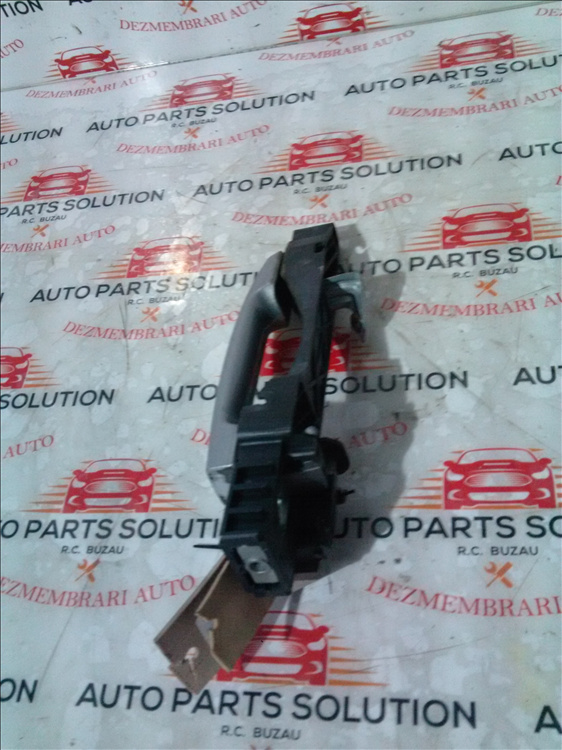 Contramaner usa dreapta fata NISSAN QASHQAI an fabr. 2011