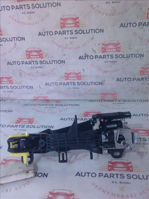Contramaner usa dreapta fata TOYOTA AVENSIS an fabr. 2011