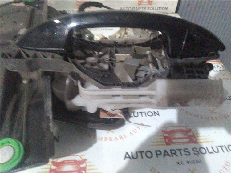 Contramaner usa dreapta fata VOLKSWAGEN PASSAT B6