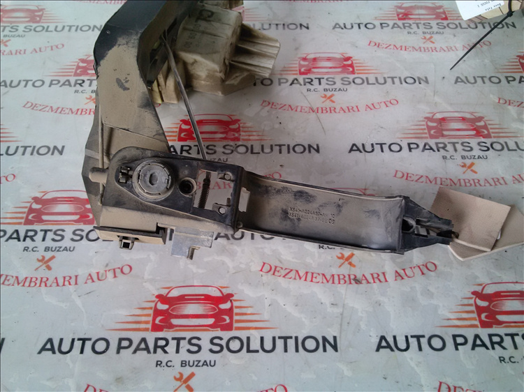 Contramaner usa stanga fata FORD FOCUS 1