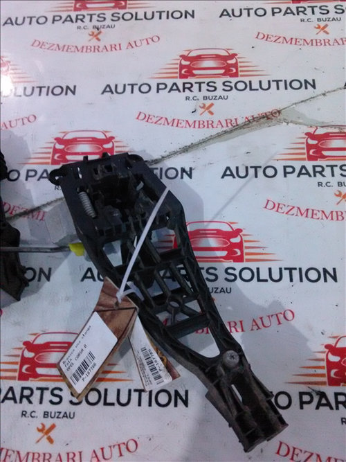 Contramaner usa stanga fata OPEL CORSA D